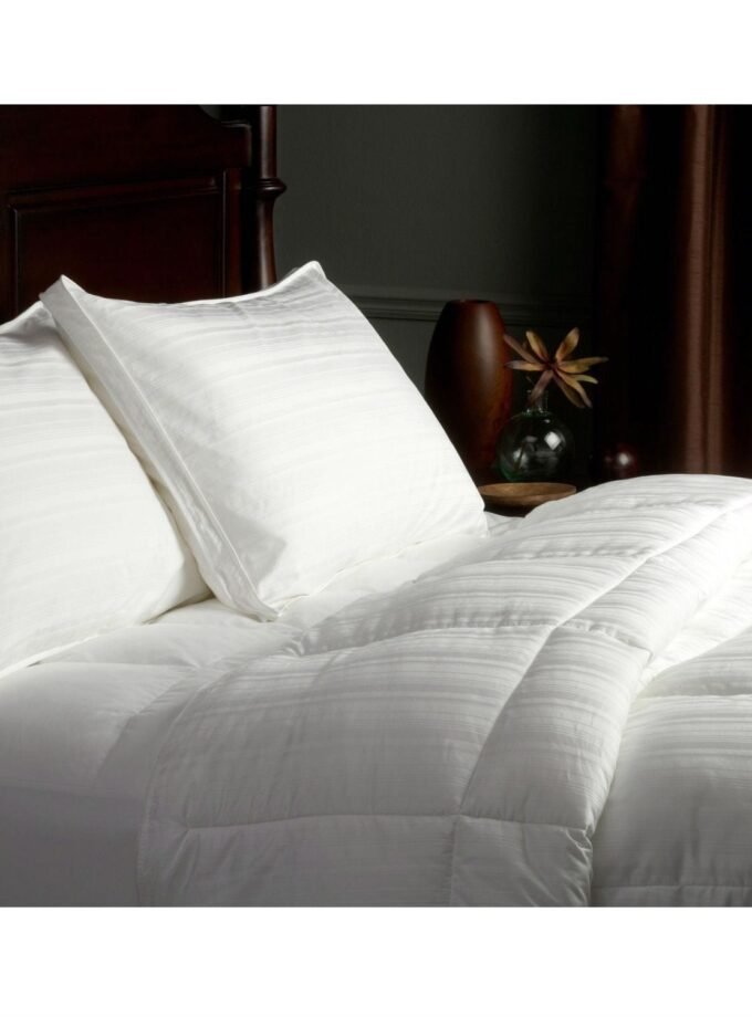 King size 100-Percent Cotton Medium Warmth Down Alternative Comforter
