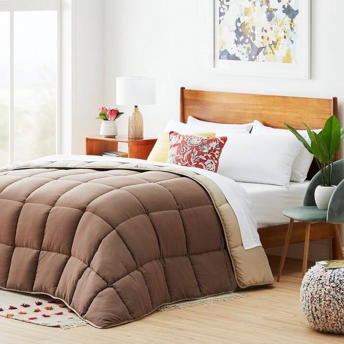 Twin All Seasons Beige/Brown Reversible Polyester Down Alternative Comforter - Image 2